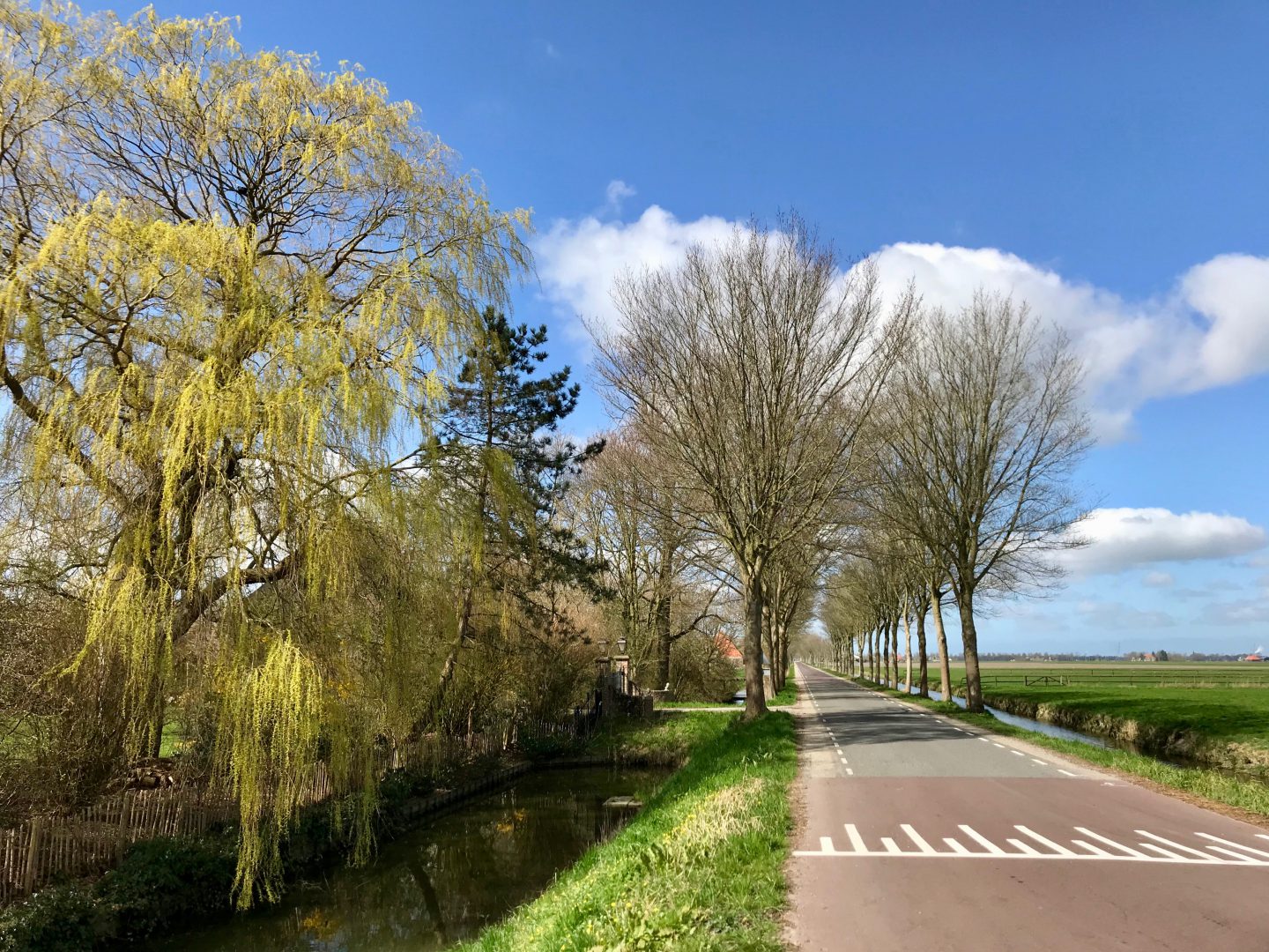 Kruispunt Middenweg Volgerweg