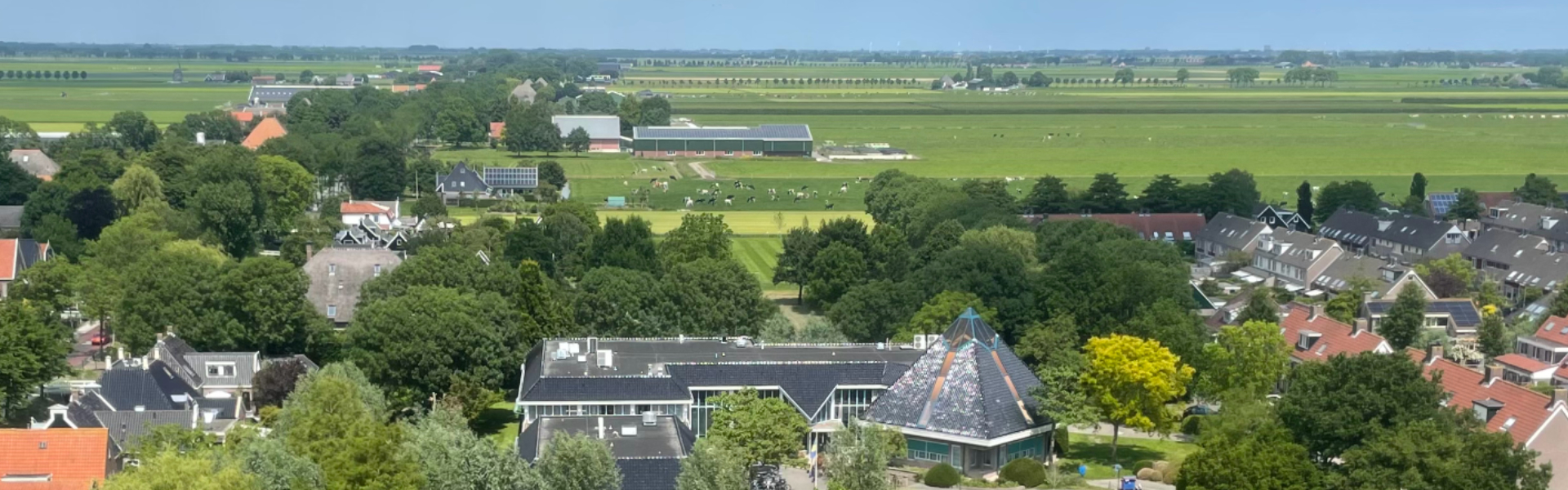 Uitzicht naar het noorden vanaf de kerktoren.